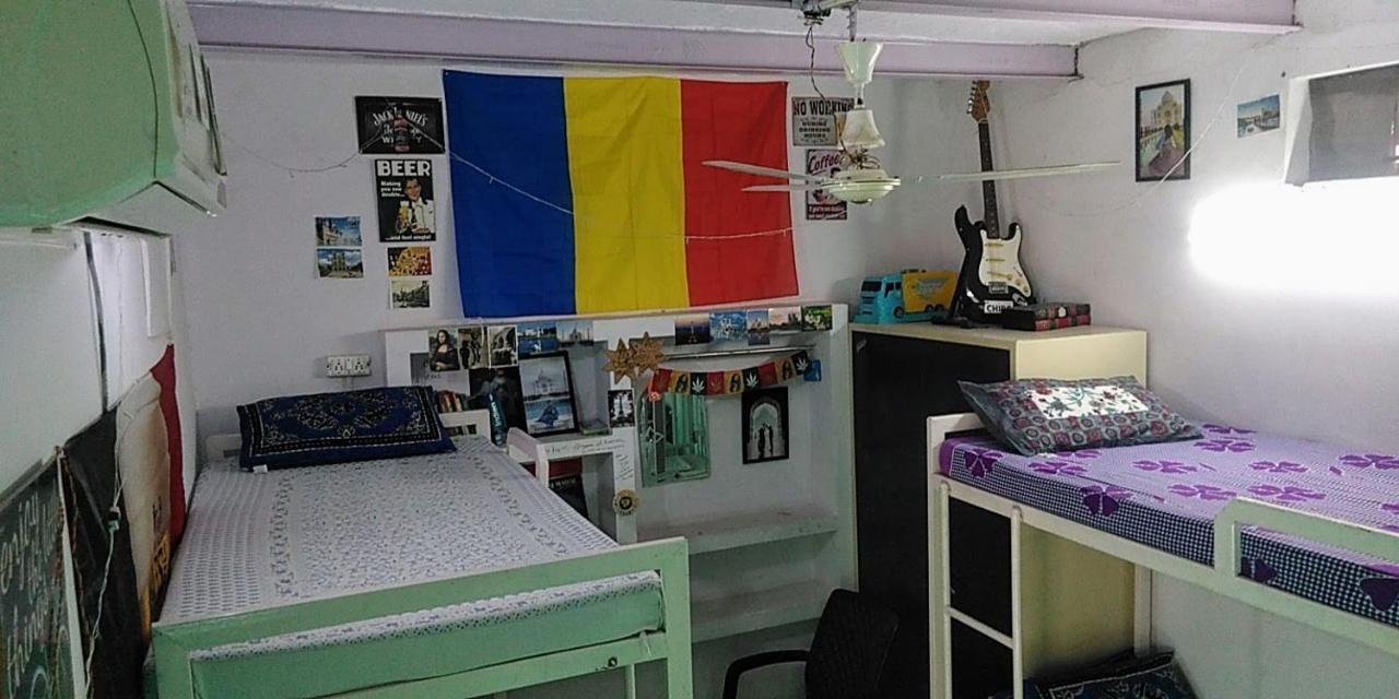 Zigzag Homestay Агра Екстер'єр фото