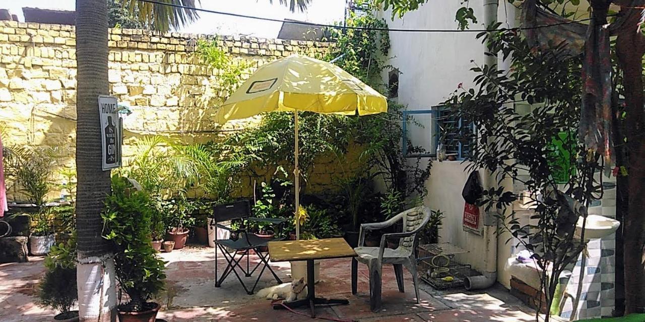 Zigzag Homestay Агра Екстер'єр фото